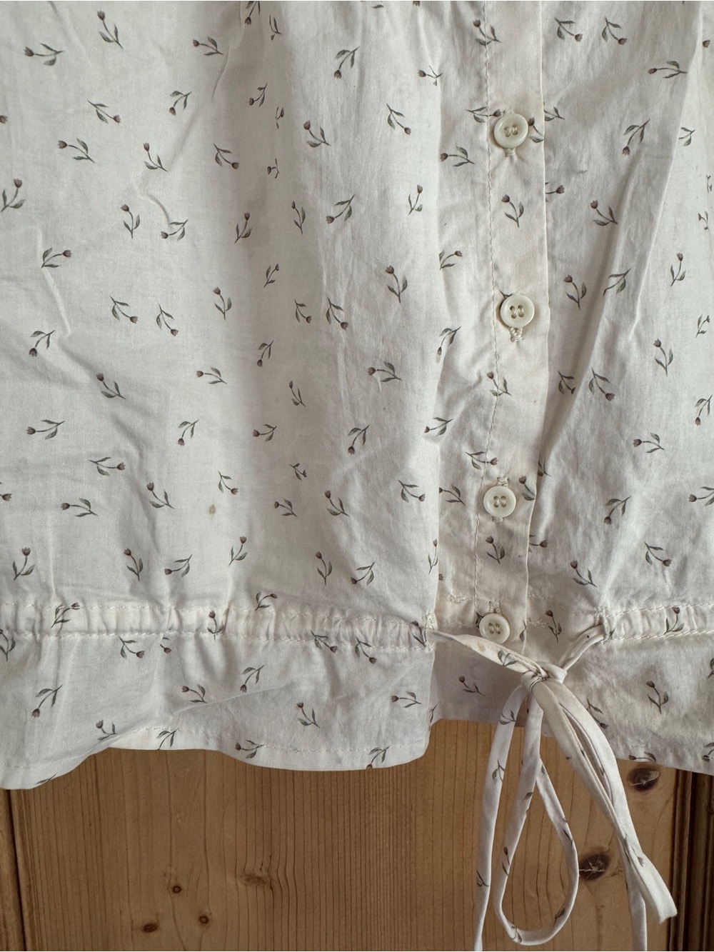 Light Cream Floral Drawstring Cotton cropped tank - Picture 2 of 2